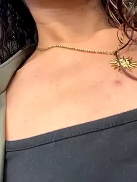 ValeriEvan online show from 10.26.25