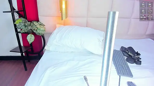 Amberluy online show from 02.23.26