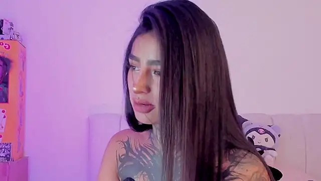 Snapshot of shadowcatt_ chatting on 11.24.25 shadowcatt online show from 11.24.25