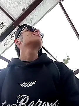 Snapshot of Cuervo_maniaco chatting on 01.30.25 Cuervo maniaco online show from 01.30.25