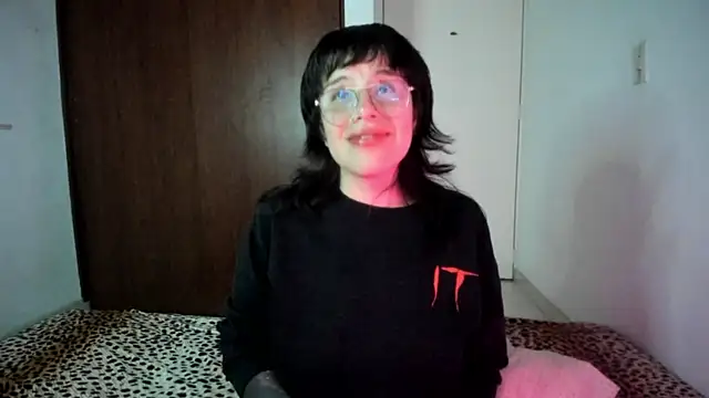 Snapshot of Lucyfx666 chatting on 09.30.25 Lucyfx666 online show from 09.30.25