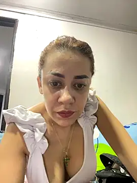 Snapshot of AnnbellaRosse chatting on 09.10.25 AnnbellaRosse online show from 09.10.25