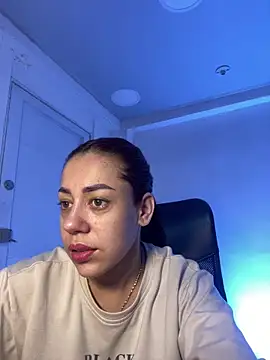 Snapshot of AnnbellaRosse chatting on 10.28.25 AnnbellaRosse online show from 10.28.25