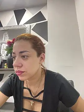 Snapshot of AnnbellaRosse chatting on 11.08.25 AnnbellaRosse online show from 11.08.25