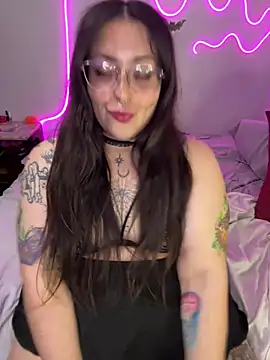 Mizztikaa online show from 12.15.24