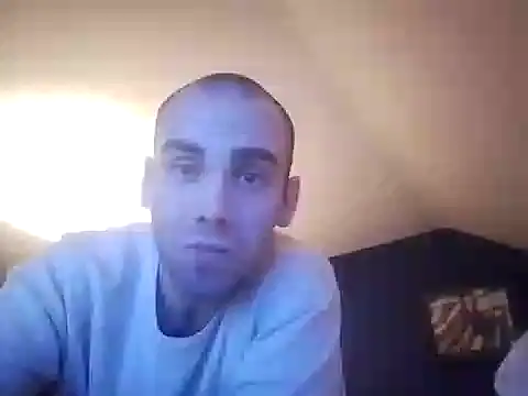 Snapshot of DrbigdickUK chatting on 12.22.24 DrbigdickUK online show from 12.22.24