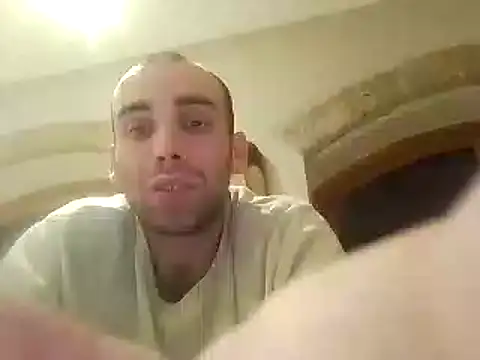 Snapshot of DrbigdickUK chatting on 01.12.25 DrbigdickUK online show from 01.12.25