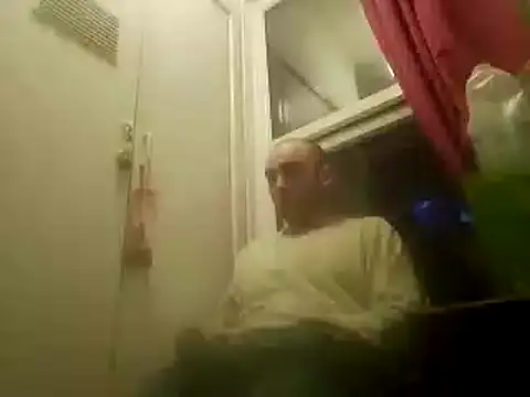 Snapshot of DrbigdickUK chatting on 03.02.25 DrbigdickUK online show from 03.02.25