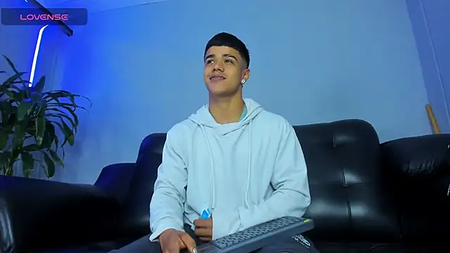 Rob saenz  online show from 09.20.25