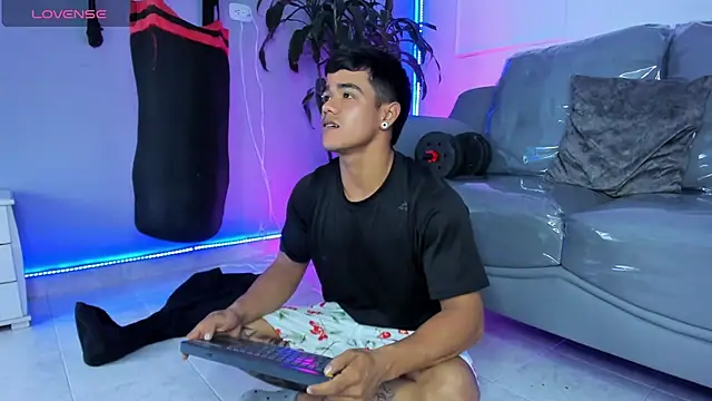 Rob saenz  online show from 12.16.25