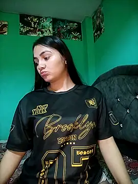 Nahiara velez online show from 05.15.26