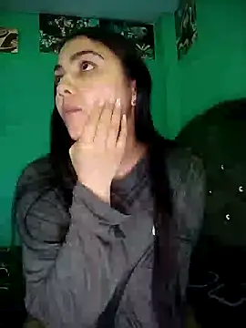 Nahiara velez online show from 05.20.26
