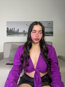 SophieRoyals online show from 05.17.26