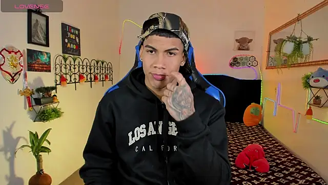 Damian latinxxx online show from 02.08.26