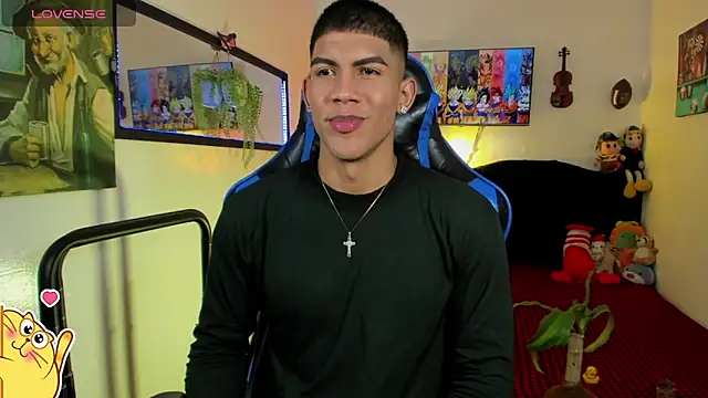 Snapshot of Damian_latinxxx chatting on 05.04.26 Damian latinxxx online show from 05.04.26