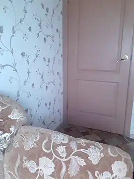 Snapshot of IsabellaBoni chatting on 10.24.25 IsabellaBoni online show from 10.24.25