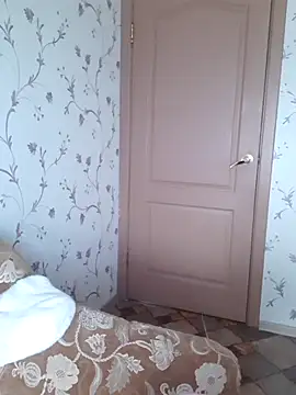 Snapshot of IsabellaBoni chatting on 11.27.25 IsabellaBoni online show from 11.27.25