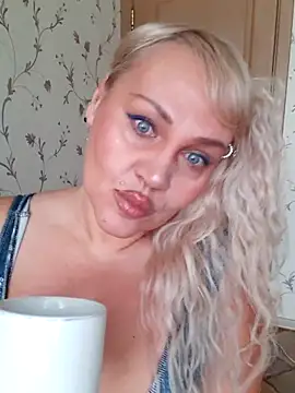 IsabellaBoni online show from 02.18.26