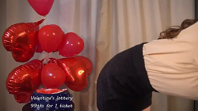 Snapshot of brendacom chatting on 02.16.25 brendacom online show from 02.16.25