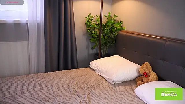 Bellacle online show from 02.17.25