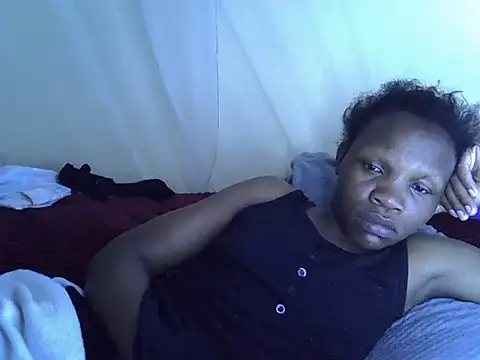 Snapshot of Sweet_serah chatting on 12.21.25 Sweet serah online show from 12.21.25