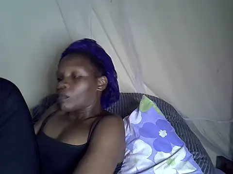 Snapshot of Sweet_serah chatting on 04.10.26 Sweet serah online show from 04.10.26