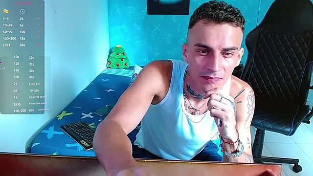 Snapshot of bray_hotboy777 chatting on 12.13.24 bray hotboy777 online show from 12.13.24