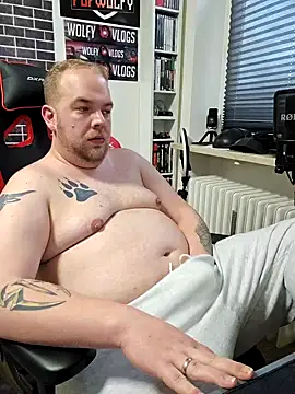 PupW0lfy online show from 01.07.25