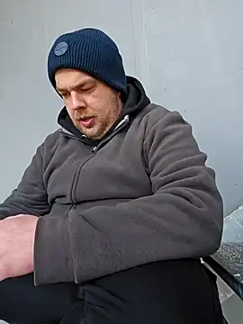 PupW0lfy online show from 01.10.25