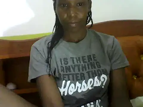 Snapshot of Claris2 chatting on 03.12.25 Claris2 online show from 03.12.25