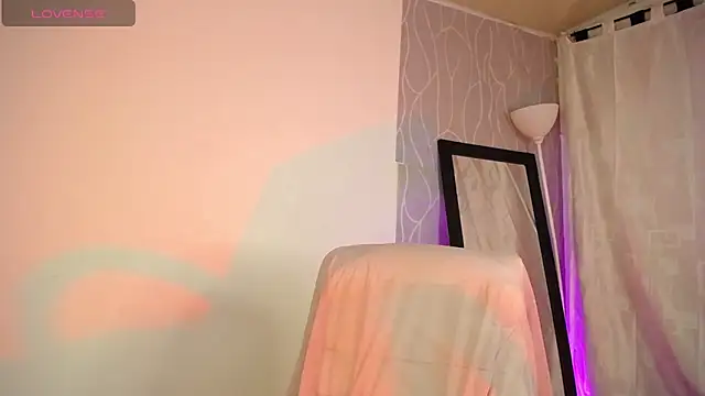 Britanymooree online show from 02.08.25