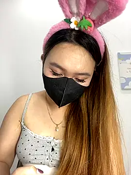 Odette68 online show from 10.23.25