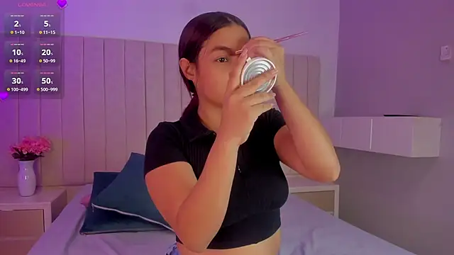 Snapshot of Littleolivia_ chatting on 02.19.26 Littleolivia online show from 02.19.26