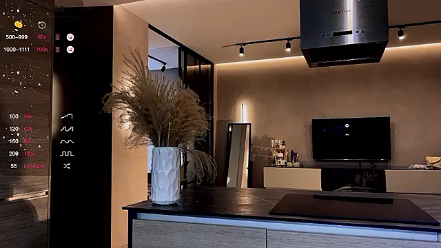 Snapshot of Peach__juice chatting on 12.05.24 Peach juice online show from 12.05.24