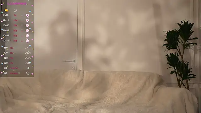 Snapshot of Peach__juice chatting on 03.02.25 Peach juice online show from 03.02.25