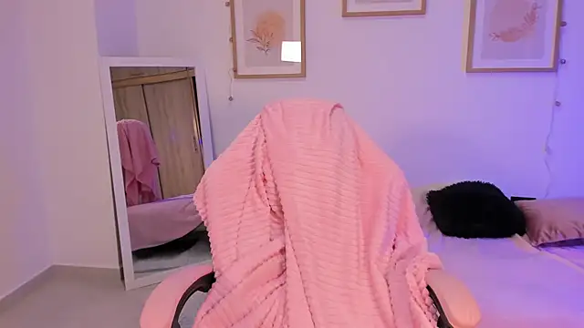 Veronica isaza   online show from 11.21.25