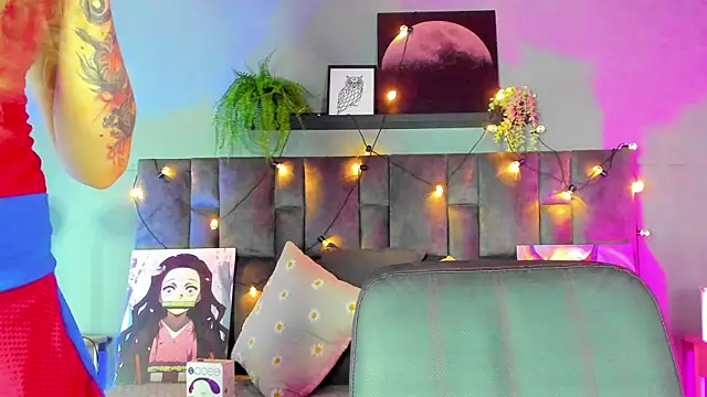 Snapshot of AmbarHills_1 chatting on 01.16.26 AmbarHills 1 online show from 01.16.26