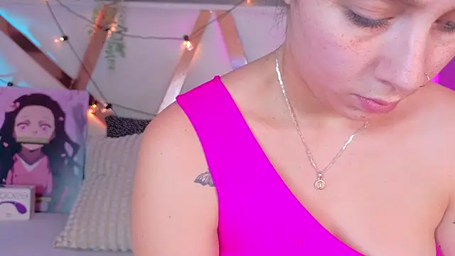 AmbarHills 1 online show from 04.08.26