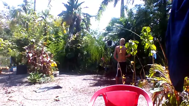 Snapshot of sellvageria chatting on 12.15.25 sellvageria online show from 12.15.25