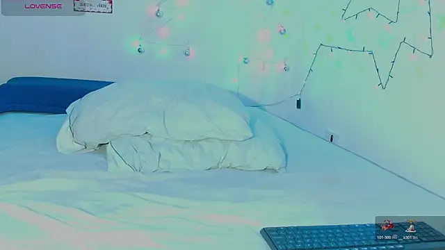 Snapshot of arnold_laurent_ chatting on 12.19.24 arnold laurent online show from 12.19.24