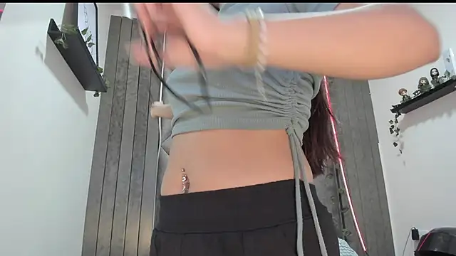 AbbyWathson online show from 11.10.25