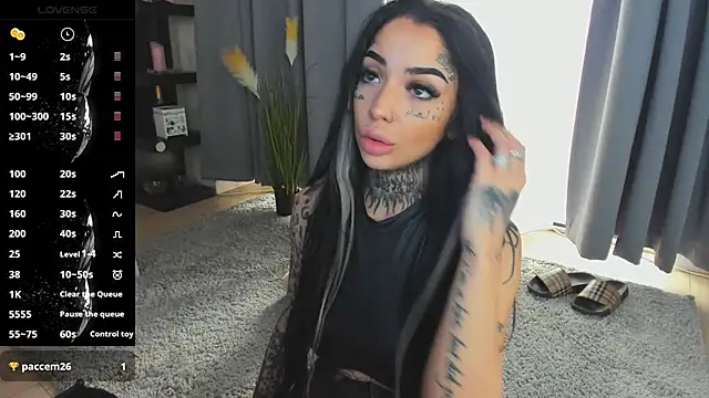 Snapshot of CreamyInkky_ chatting on 03.11.25 CreamyInkky online show from 03.11.25