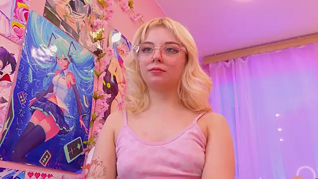 Snapshot of Coconut_Mia chatting on 03.09.25 Coconut Mia online show from 03.09.25