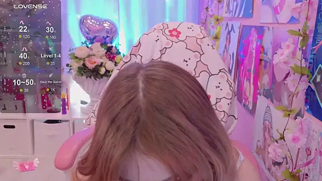 Coconut Mia online show from 02.13.26