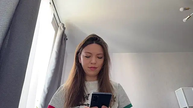 Victoria1Love online show from 02.20.25