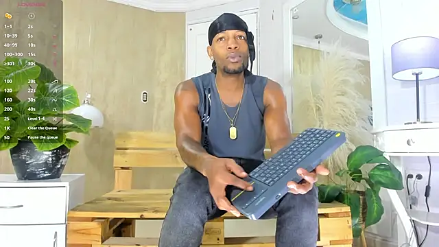 Snapshot of RicoBrown777_ chatting on 06.25.26 RicoBrown777 online show from 06.25.26