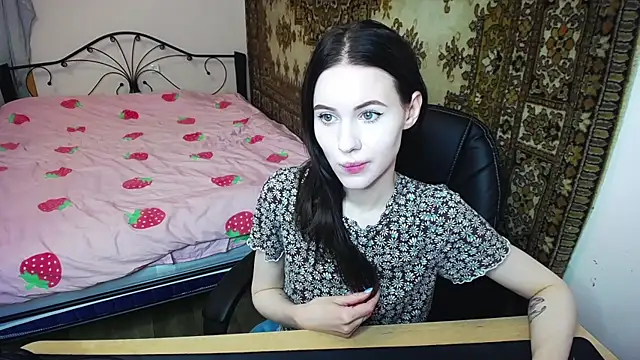Olivia Graceee online show from 05.17.26