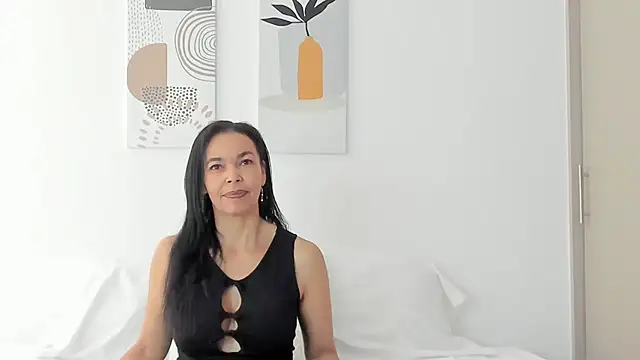 Snapshot of Evawalker_ chatting on 09.20.25 Evawalker online show from 09.20.25