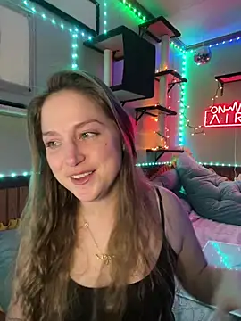 mirannacult online show from 12.19.24