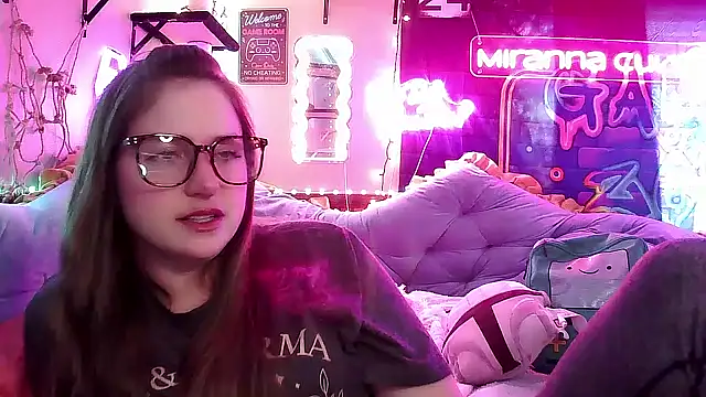 mirannacult online show from 01.05.25